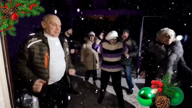 Настроение НОВОГОДНЕЕ 🎄🎄🎄... смотреть онлайн