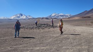 Фрагменты подъема на автомобилях по склонам горы Охос дель Саладо  в экспедиции Клуба 7 Вершин