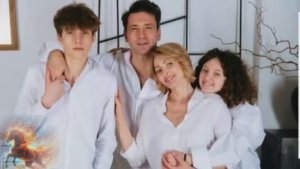 Антон Хабаров.  _Человеку мало надо _