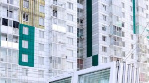 После мощной атаки БПЛА в Воронеже повреждены 55 жилых домов и более 80 машин