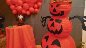 Лайк Крошки Настя и Ева в доме с привидениями на Хэллоуин