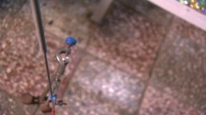 Специалист НИУ МГСУ о правильном использовании хлопушек и бенгальских огней