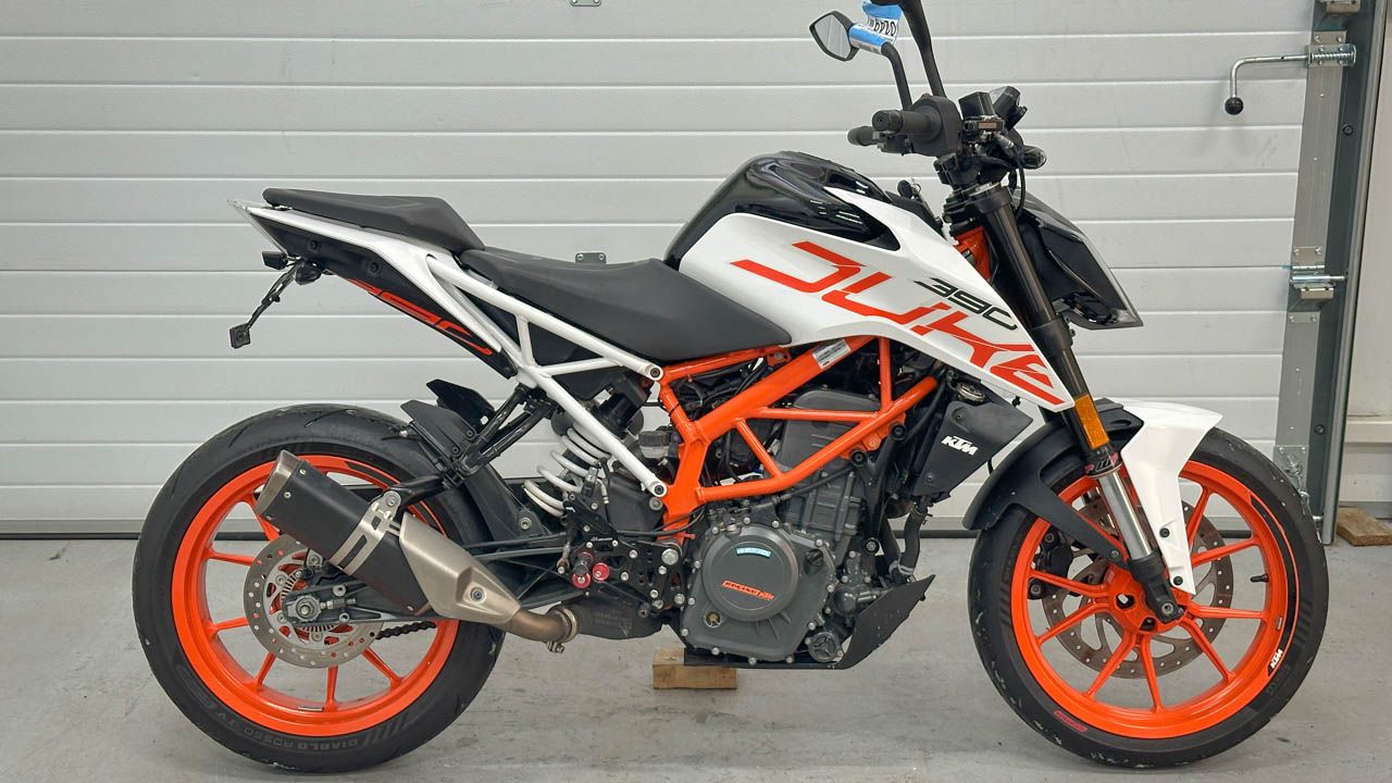 KTM 390 DUKE - VBKJPJ406JC256495 смотреть онлайн