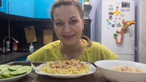 МУКБАНГ ПАСТА КАРБОНАРА/ КРАБОВЫЙ САЛАТ/MUKBANG ЕДА ОБЖОР