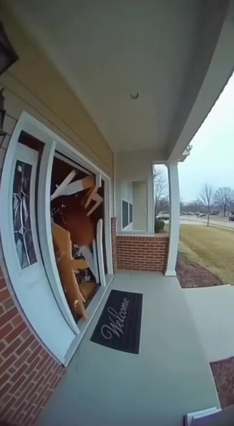 Зовёт от pиэлтора 😂😂 смотреть онлайн