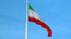 Дональд Трамп объявил о введении 25-процентных пошлин для всех стран, которые сотрудничают с Ираном.