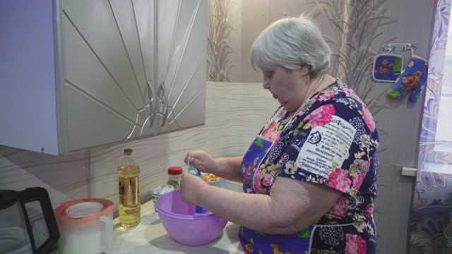 На Старый Новый год 2026 Заливной пирог с капустой ПОДВАЛ ИЛЬИЧА смотреть онлайн