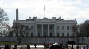 Дональд Трамп ввел пошлины в 25% для стран, которые сотрудничают с Ираном.