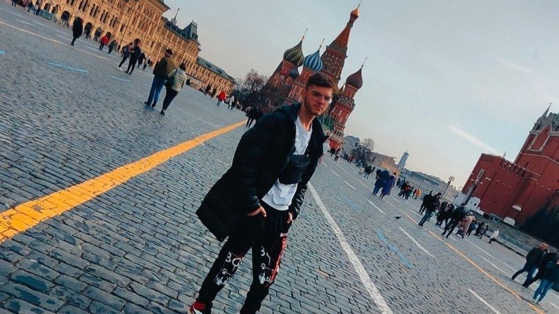 пинал и улетела смотреть онлайн