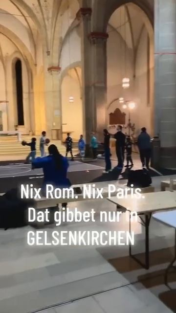 🔴 🇩🇪 Церковь Святого Иосифа в Гельзенкирхене (Германия). Всё хорошо уних.🔴 смотреть онлайн