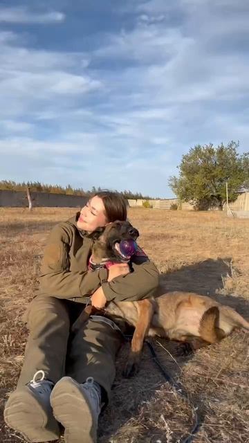 Хотим поделиться с вами ярким примером, когда работа – это не просто род деятельности смотреть онлайн