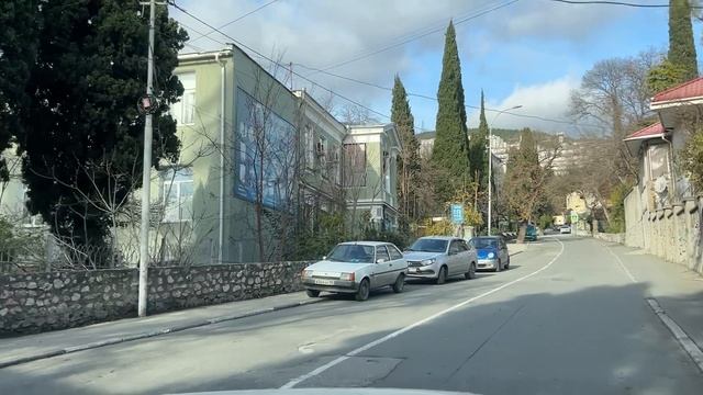 Ялта. Ломоносова, Соханя, Кирова ул. До поворота на ул. Халтурина. 18.12.2025. Крым. Crimea. Yalta. смотреть онлайн