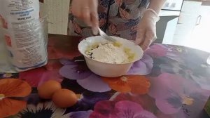 VLOG В дождливый летний день готовлю обед Размораживаю морозильную камеру