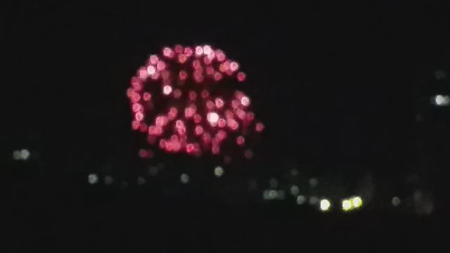 НОЧНОЙ САЛЮТ