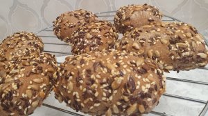 Домашний хлеб с семечками, очень просто и красиво! По-домашнему вкусно!