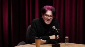 ПОДНЕБЕСНЫЙ БЕЗ МАСКИ: детство, одиночество, женщины и смерть близких