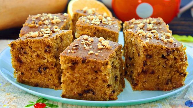 МАННИК С ТЫКВОЙ, ОРЕХАМИ И АПЕЛЬСИНОВОЙ ПРОПИТКОЙ смотреть онлайн