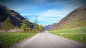 Швейцарская деревня, пианино, дорога и Абсолютное спокойствие Швейцарии