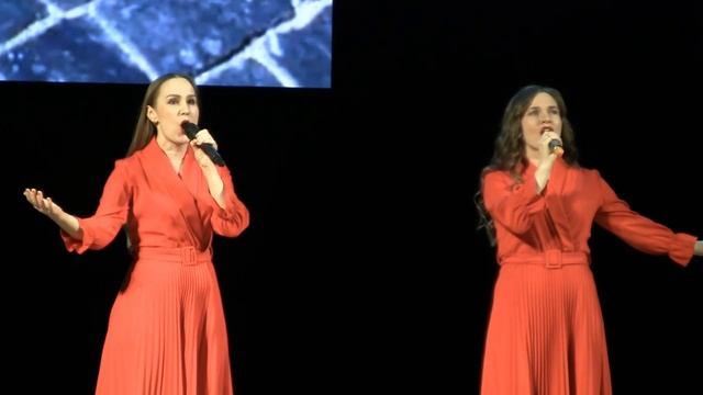 Марина Лобанова и Юлия Целищева - Баллада о конце войны