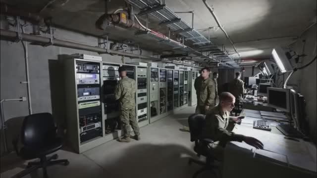 Что нашли под руинами аэропорта Львова после удара Орешником смотреть онлайн