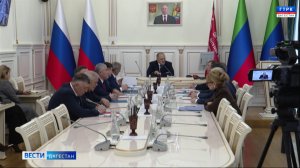 Сегодня Сергей Меликов провел ежемесячное совещание по актуальным вопросам