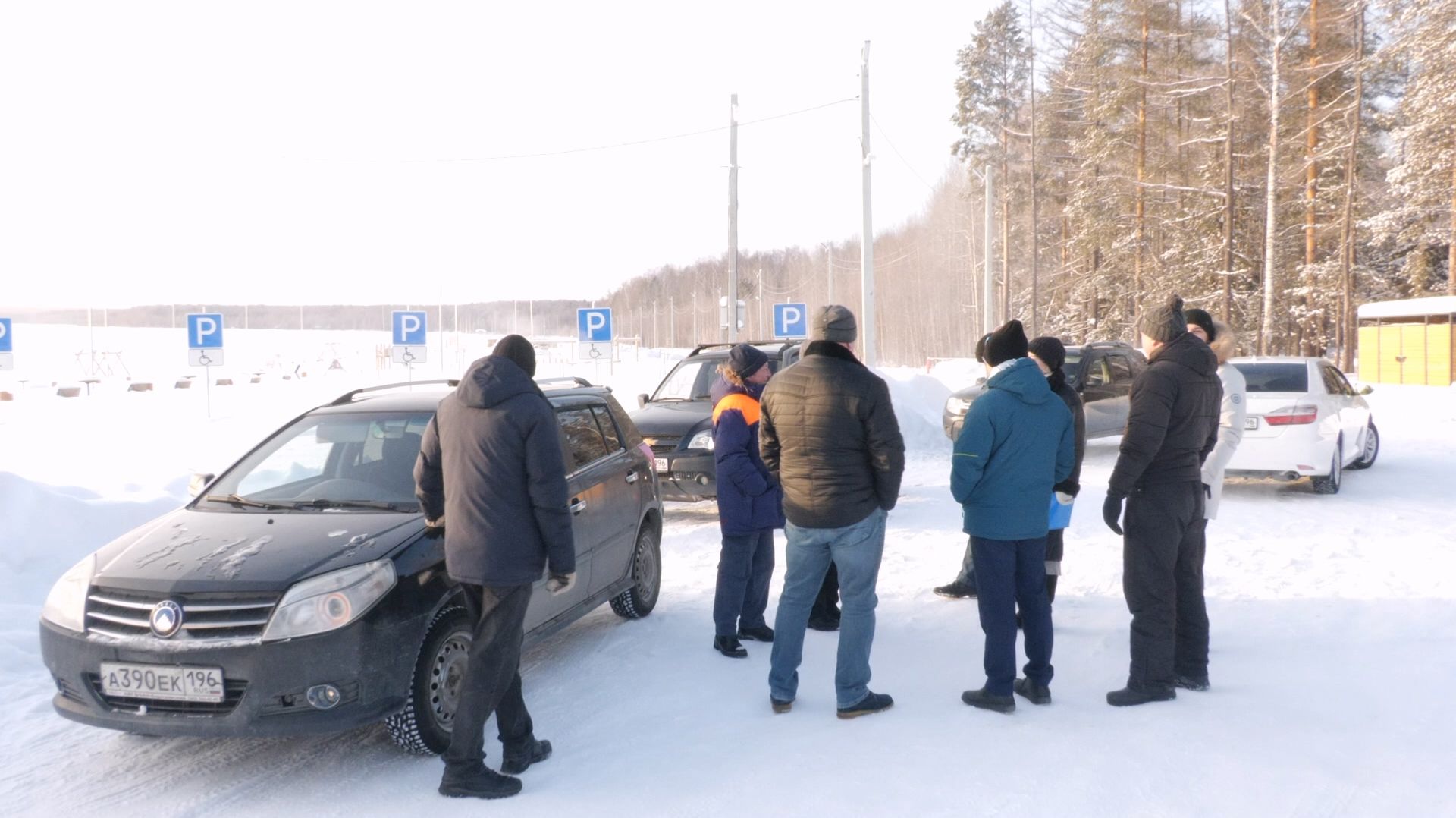 На Киселевском водохранилище готовят крещенскую купель смотреть онлайн