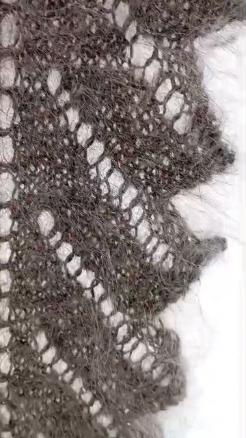 Видео отзыв моей покупательницы Зинаиды. Тёплый, пуховый платок смотреть онлайн