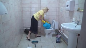 Течет ручей / Реж. А.Рогалин. Из серии "Библиотечный Декамерон"