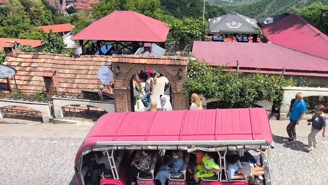 Грузия. Застолье. Сигнахи - город любви. Прекрасное место для дружбы и любви. смотреть онлайн