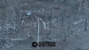 Российский военный в одиночку  зачистил опорный пункт ВСУ на одном из направлений в зоне СВО.mp4