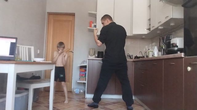 Отработка Лоу киков внешний и внутрений