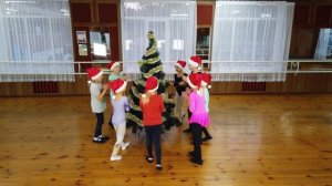 Танец у ёлочки Новогодняя