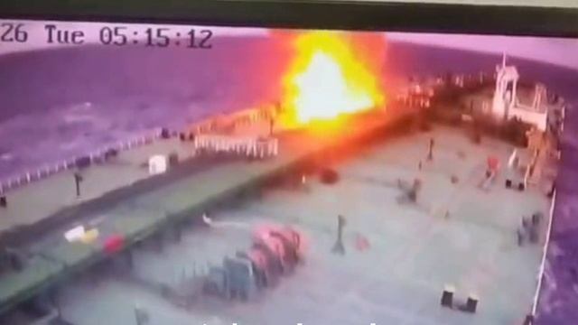 УДАР ХОХЛОВ ПО ТАНКЕРУ США. смотреть онлайн