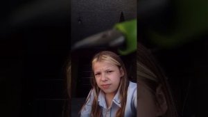 Делаю уроки чееек