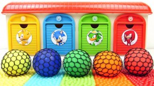 Мультики для малышей. Мнем яркие антистрессики у гаража. Мультики залипалки для детей