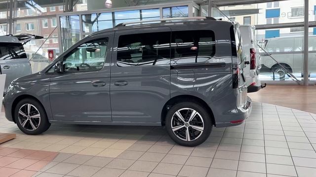 2026 VW Caddy Life - Best Family Mini Van? - Interior and Exterior Walkaround смотреть онлайн