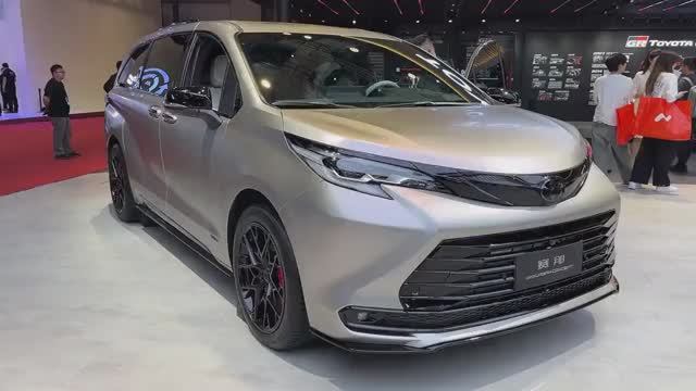 Toyota Sienna 2025 года смотреть онлайн