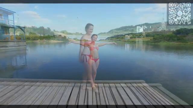 Девушка загорает на песке. смотреть онлайн