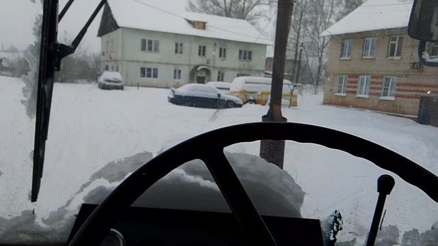 Расчистка снега МТЗ-80 январь 2026 смотреть онлайн