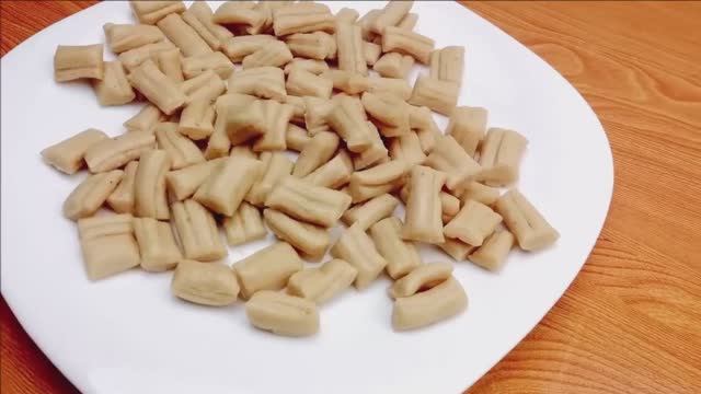 Домашние КОНФЕТЫ ГУСИНЫЕ ЛАПКИ/ПО ВКУСУ НЕ УСТУПАЮТ Оригиналу))Конфеты с Ореховым вкусом смотреть онлайн