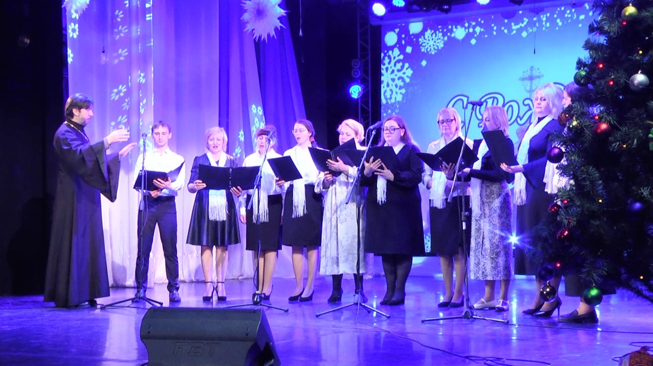 ТИХИЙ СВЕТ РОЖДЕСТВА смотреть онлайн