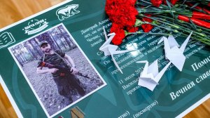 Подвиг не забыт! Парту Героя в честь бойца СВО Дмитрия Александровича Васильева открыли в школе № 4