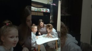 Как научить яйцо плавать