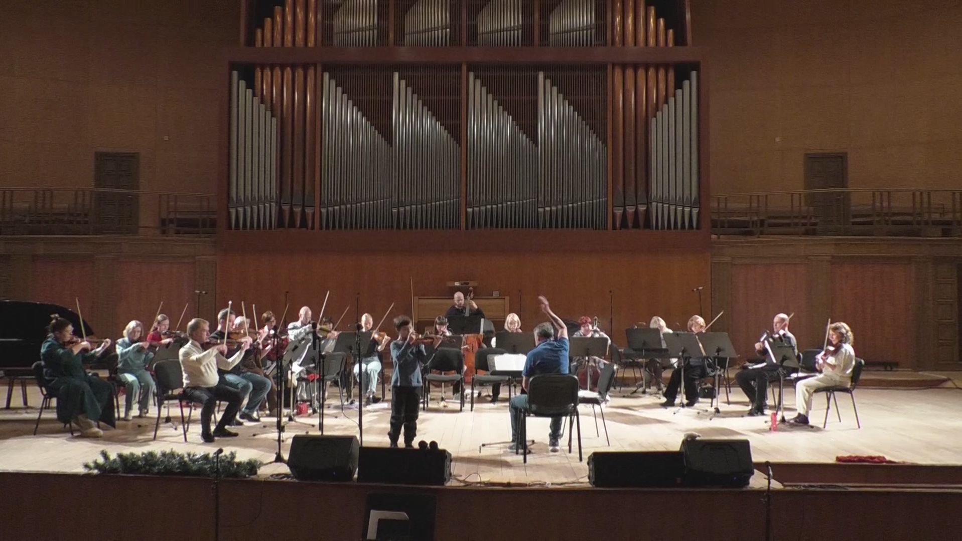 В новом году традиция будет продолжена смотреть онлайн