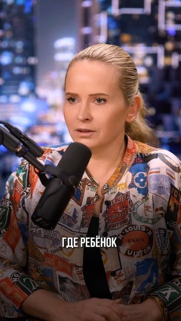 Запрещать детям гаджеты — самое простое решение. И самое бесполезное. смотреть онлайн