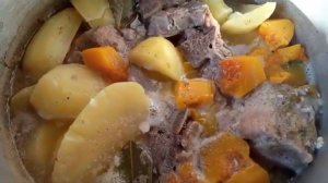 Картошка с мясом. Тушеная картошка. Рецепт. С картошкой. Вкусно. Сало. Иван Чай. Рождество. 7 января