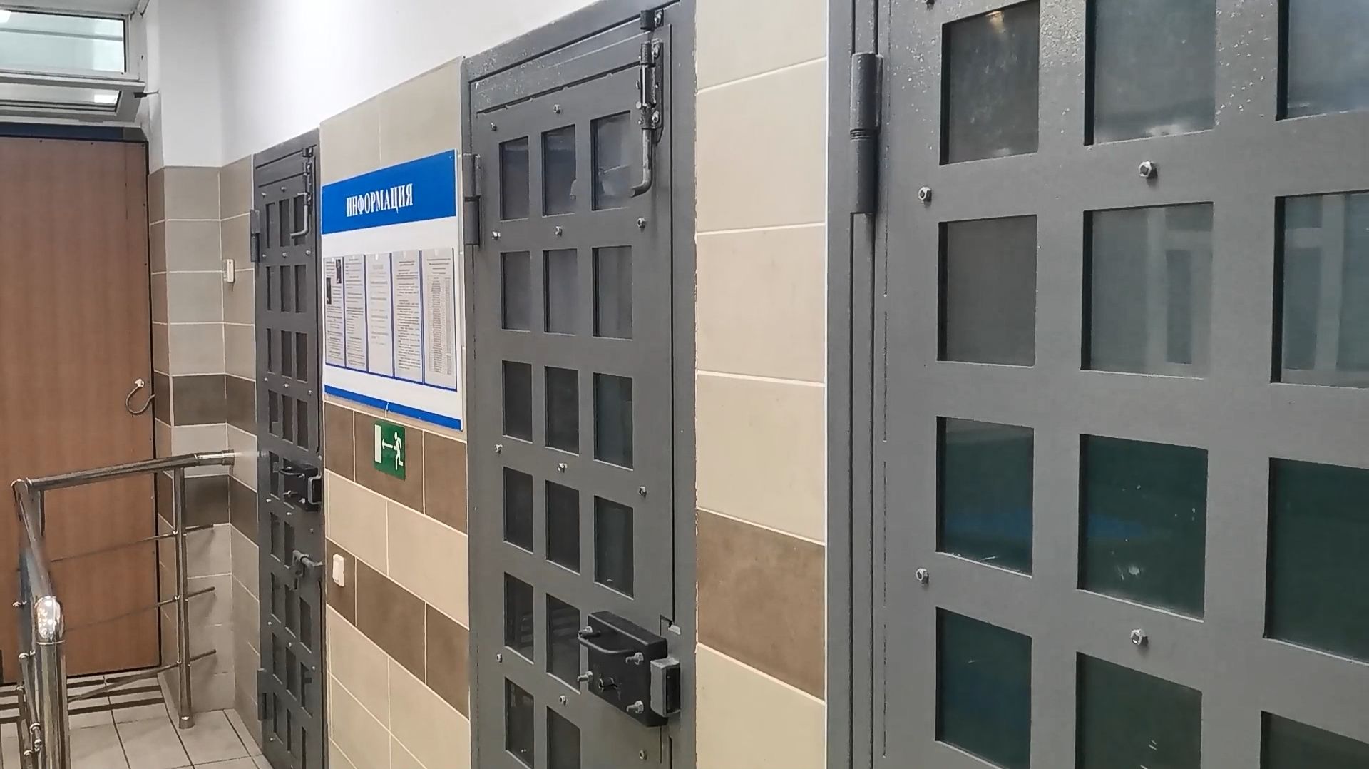 Полицейские задержали участников ночной драки в Анапе смотреть онлайн