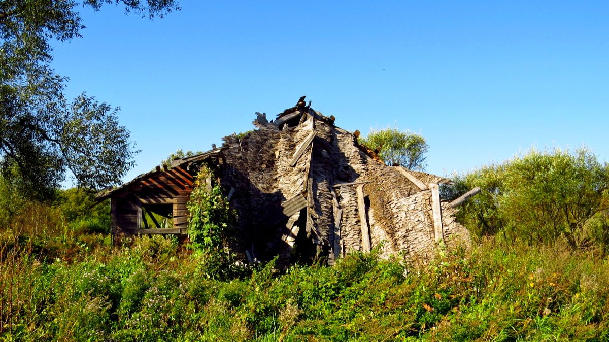 Разрушившийся дом смотреть онлайн