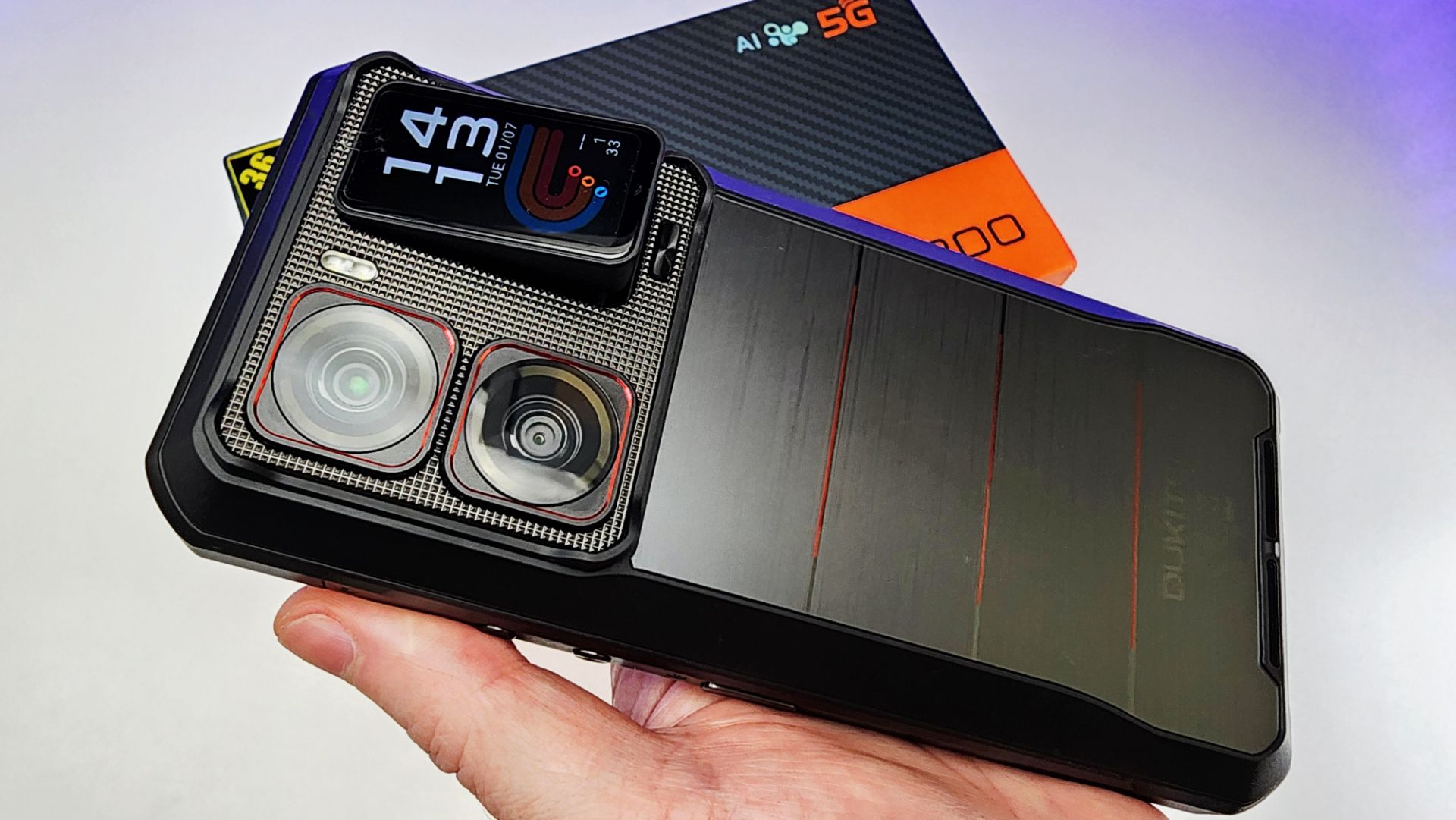 Вот ПОЧЕМУ СТОИТ КУПИТЬ Смартфон Oukitel WP300! Быстрый Обзор смотреть онлайн