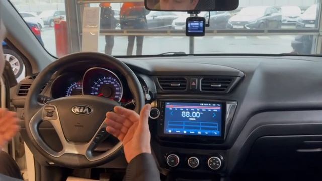 Продается KIA Rio 2015 /Авто с пробегом смотреть онлайн